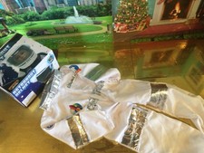 ELMETTO E TUTA SPAZIALE